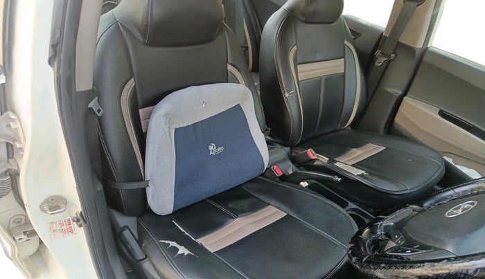 2014 Hyundai Xcent S 1.2, Petrol, Manual, 1,09,169 km, interior