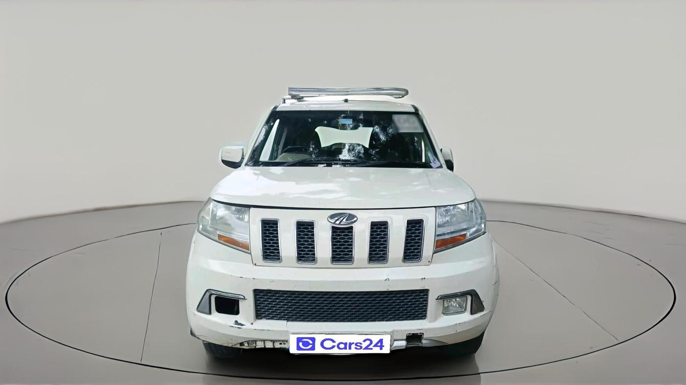 2018 Mahindra TUV 300 PLUS P8, Diesel, Manual, 1,29,587 km, exterior
