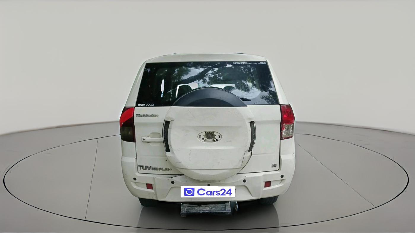 2018 Mahindra TUV 300 PLUS P8, Diesel, Manual, 1,29,587 km, exterior