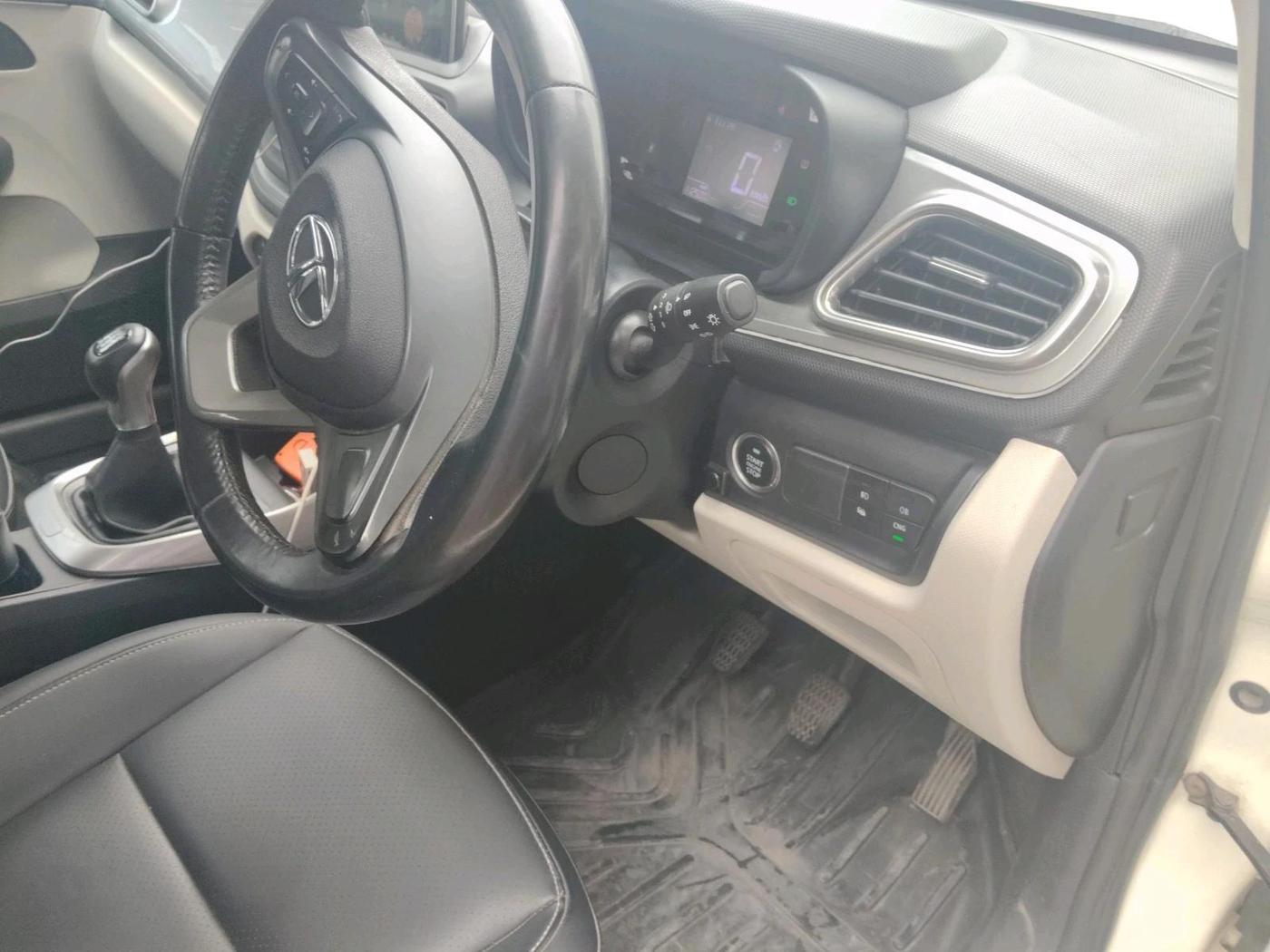 2023 Tata ALTROZ XZ PLUS O SUNROOF CNG, CNG, Manual, 1,12,500 km, interior