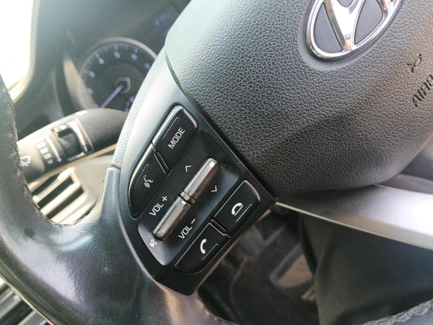 2019 Hyundai New Elantra 2.0 SX MT PETROL, Petrol, Manual, 51,324 km, interior