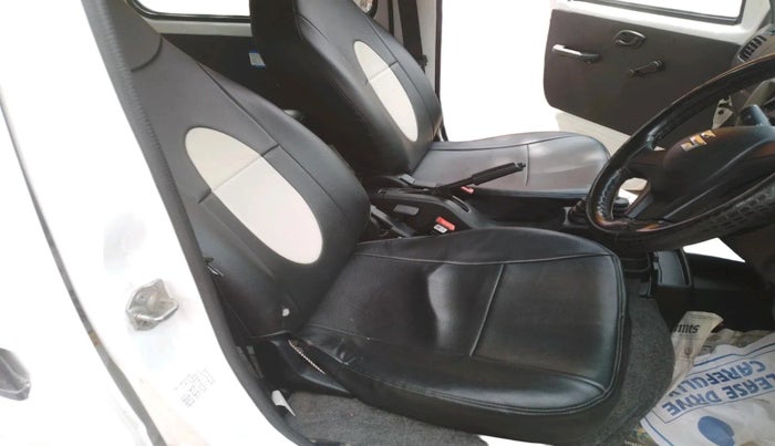 2023 Maruti Eeco 5 STR AC CNG, CNG, Manual, 45,654 km, interior