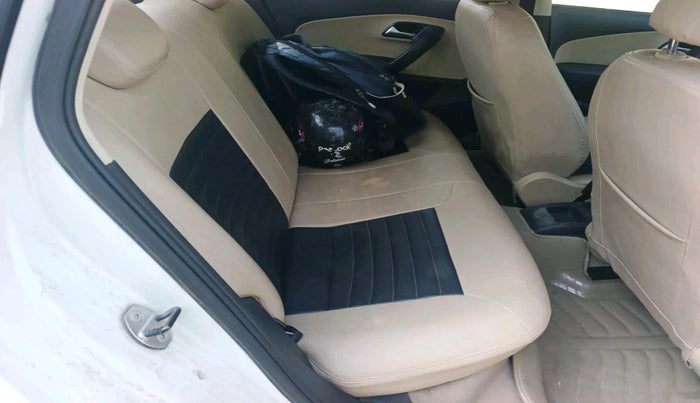 2016 Volkswagen Ameo TRENDLINE 1.0L, Petrol, Manual, 60,165 km, interior