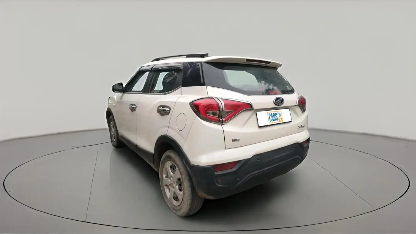 2020 Mahindra XUV300 W6 1.2 PETROL, Petrol, Manual, 46,000 km, exterior