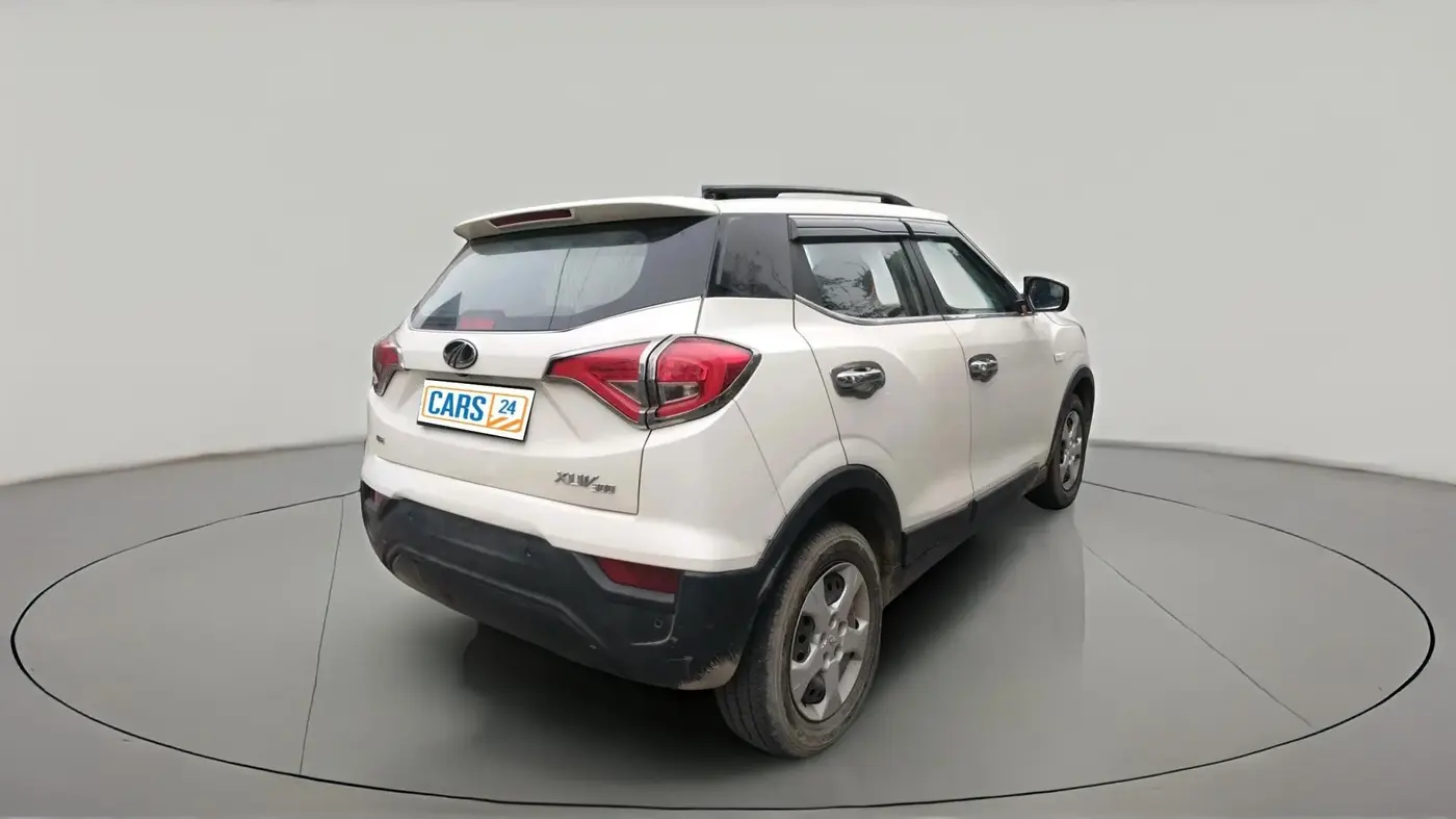 2020 Mahindra XUV300 W6 1.2 PETROL, Petrol, Manual, 46,000 km, exterior