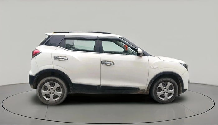 2020 Mahindra XUV300 W6 1.2 PETROL, Petrol, Manual, 46,000 km, exterior