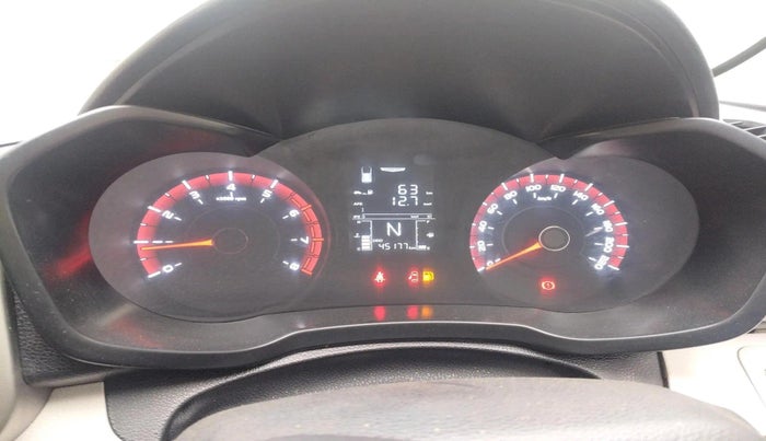 2020 Mahindra XUV300 W6 1.2 PETROL, Petrol, Manual, 46,000 km, interior