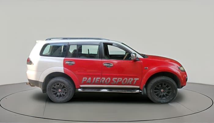2016 Mitsubishi Pajero Sport 2.5 MT 4X4, Diesel, Manual, 1,15,670 km, exterior