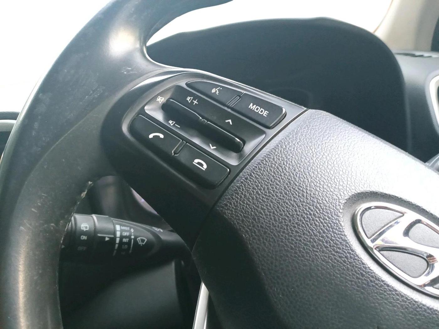 2020 Hyundai VENUE SX(O) 1.4 CRDI, Diesel, Manual, 1,01,316 km, interior