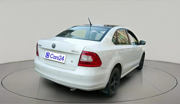 2015 Skoda Rapid AMBITION 1.6 MPI MT PLUS, Petrol, Manual, 1,29,734 km, exterior