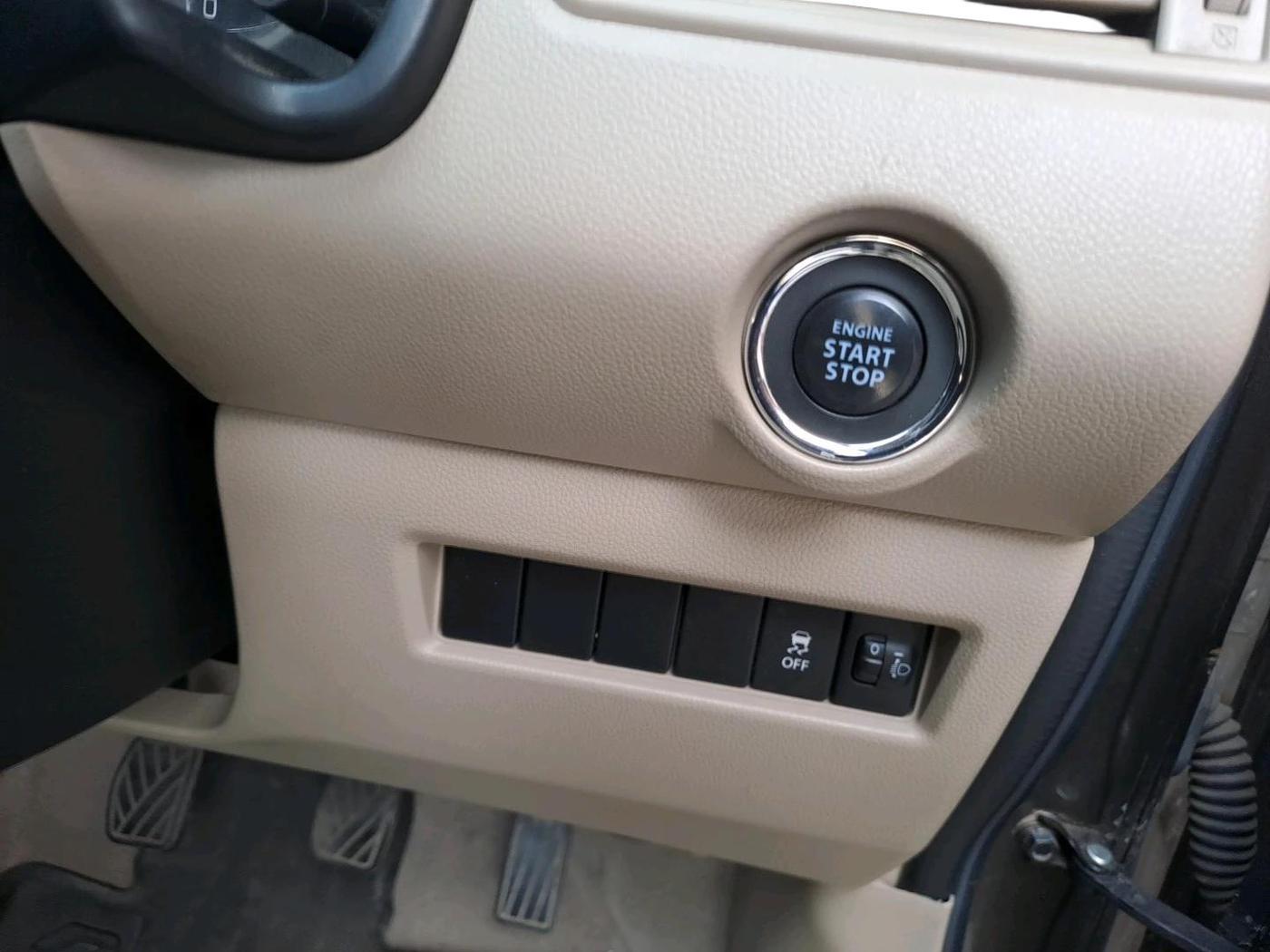 2023 Maruti Dzire ZXI, Petrol, Manual, 30,032 km, interior