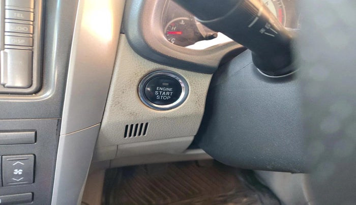 2011 Toyota Corolla Altis GL PETROL, Petrol, Manual, 1,59,664 km, interior