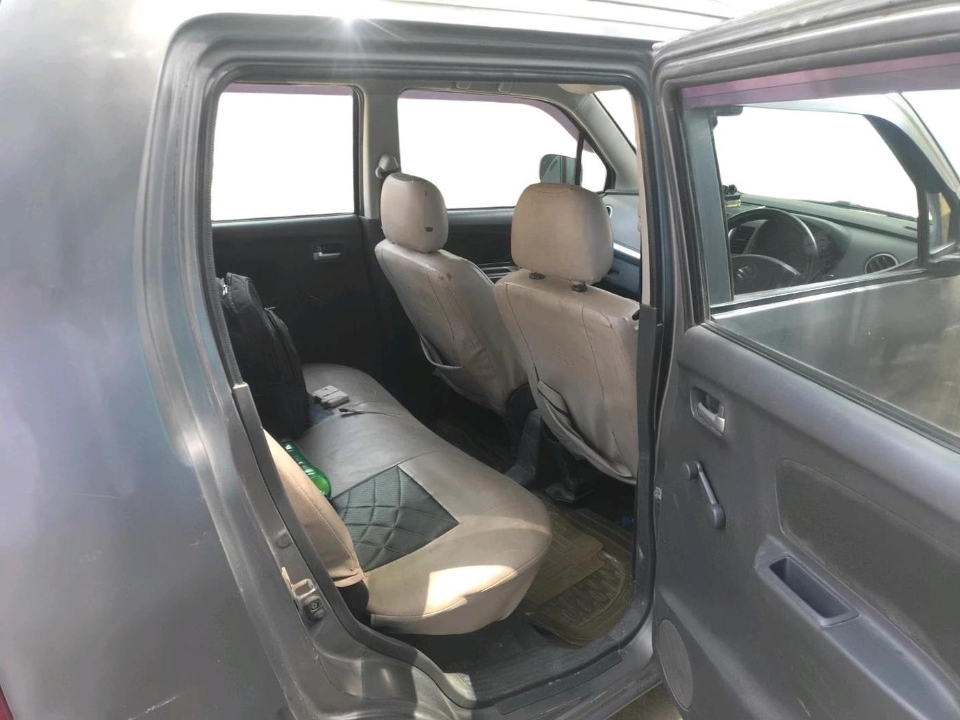 2012 Maruti Wagon R 1.0 LXI, CNG, Manual, 1,69,848 km, interior