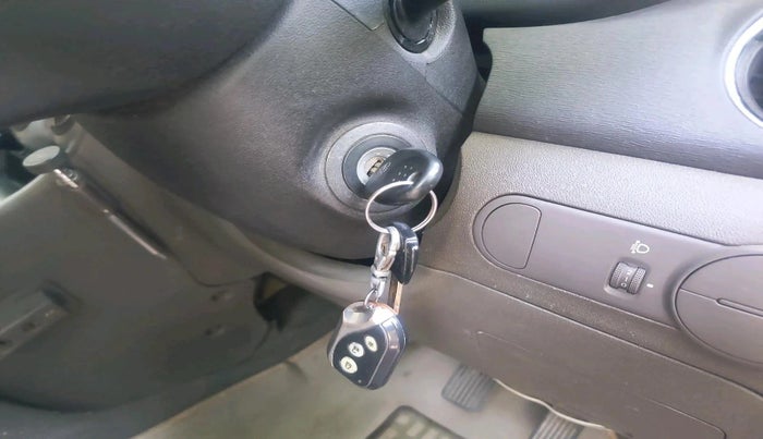 2011 Hyundai i10 MAGNA 1.2, Petrol, Manual, 56,581 km, interior