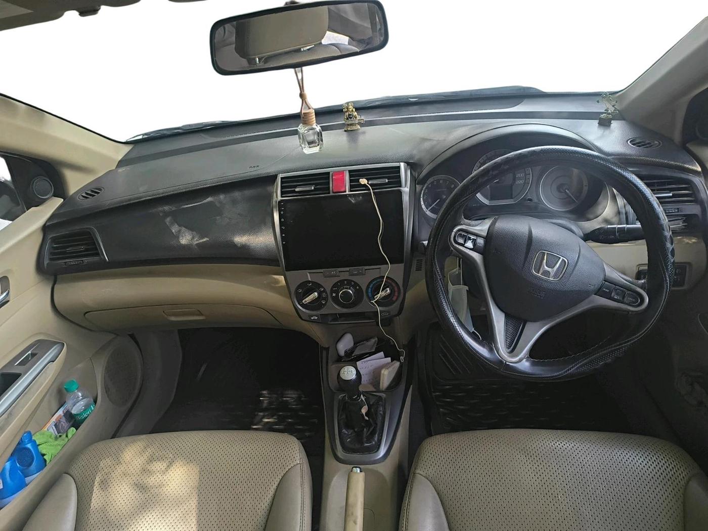 2013 Honda City 1.5L I-VTEC V MT, CNG, Manual, 1,81,605 km, interior