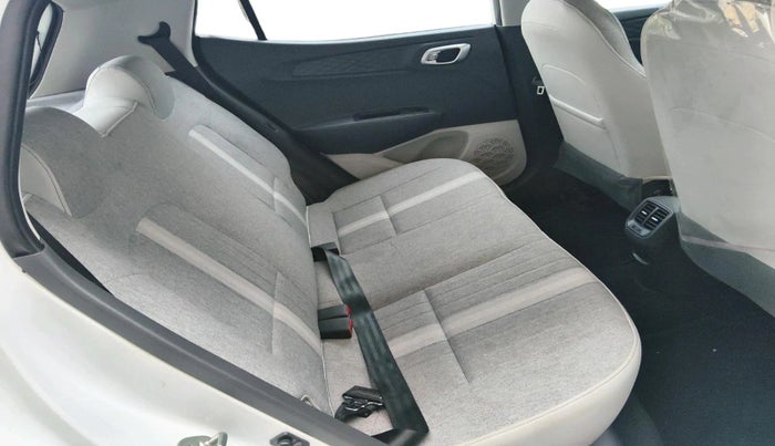 2022 Hyundai GRAND I10 NIOS SPORTZ AMT 1.2 KAPPA VTVT, Petrol, Automatic, 13,215 km, interior