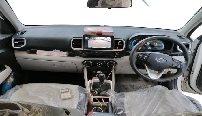 2025 Hyundai VENUE S (O) Plus 1.2 Petrol , Petrol, Manual, 10,581 km, interior