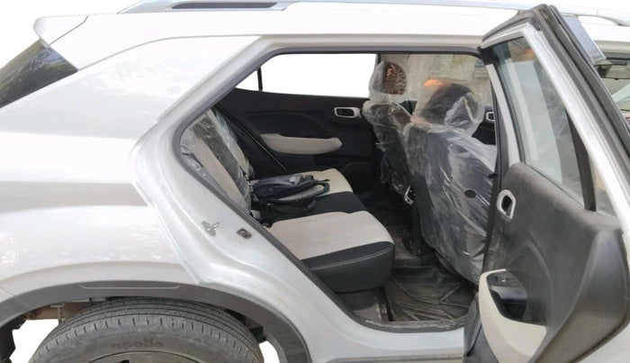 2025 Hyundai VENUE S (O) Plus 1.2 Petrol , Petrol, Manual, 10,581 km, interior