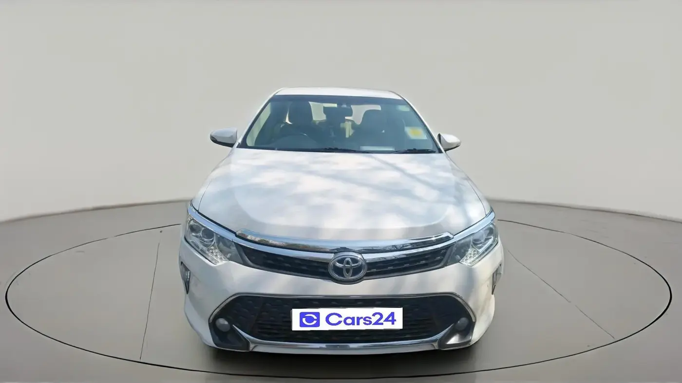 2016 Toyota Camry HYBRID, Hybrid, Automatic, 1,55,897 km, exterior