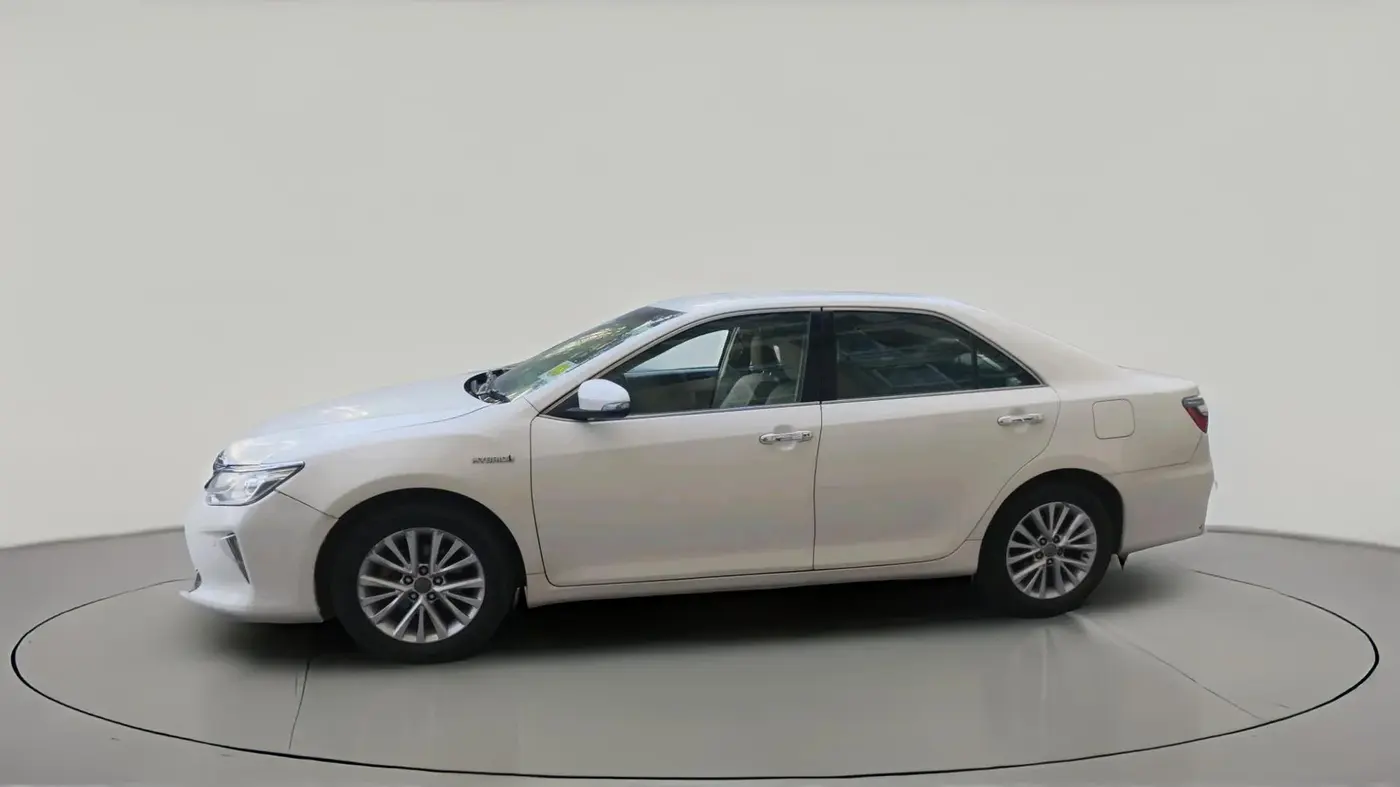 2016 Toyota Camry HYBRID, Hybrid, Automatic, 1,55,897 km, exterior