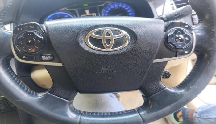 2016 Toyota Camry HYBRID, Hybrid, Automatic, 1,55,897 km, interior