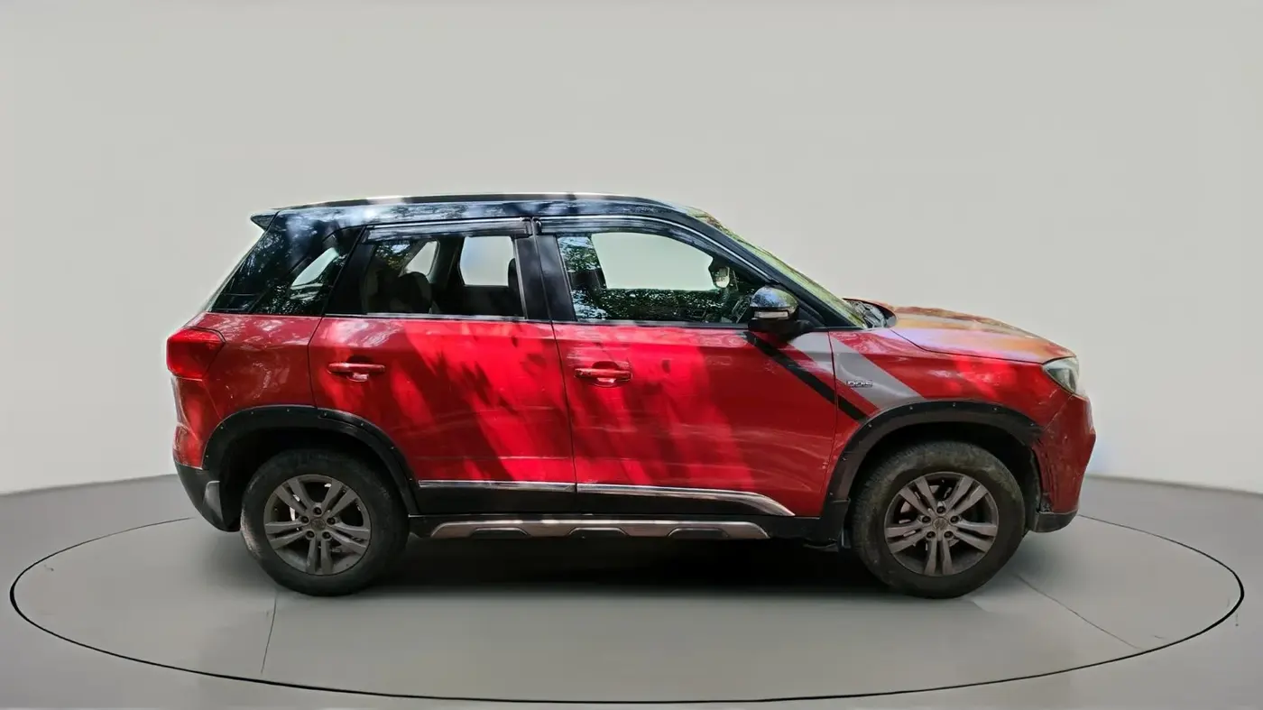 2016 Maruti Vitara Brezza ZDI PLUS DUAL TONE, Diesel, Manual, 1,30,435 km, exterior