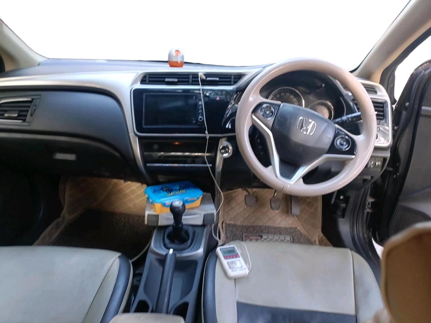 2019 Honda City 1.5L I-VTEC V MT, CNG, Manual, 1,47,496 km, interior