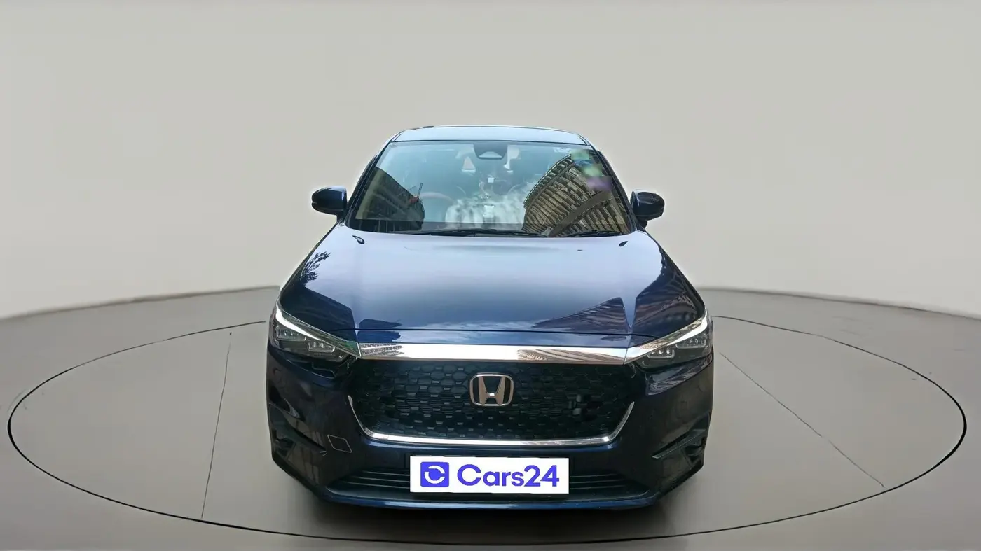 2025 Honda Amaze ZX 1.2 Petrol MT, Petrol, Manual, 5,424 km, exterior