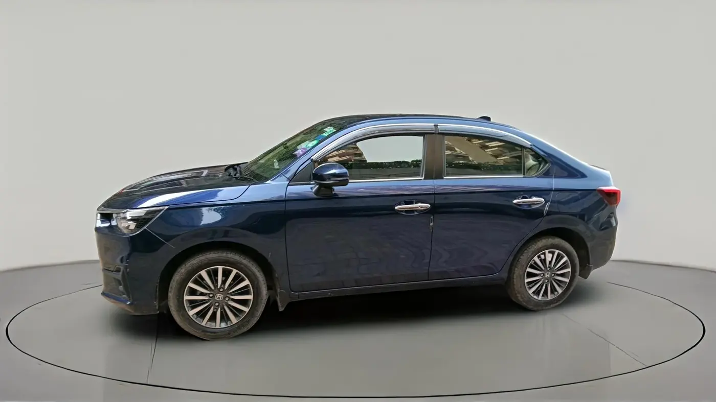 2025 Honda Amaze ZX 1.2 Petrol MT, Petrol, Manual, 5,424 km, exterior