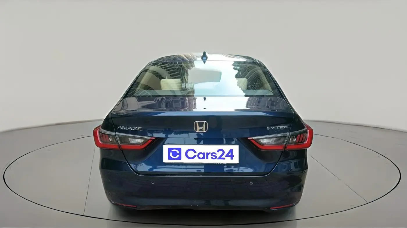 2025 Honda Amaze ZX 1.2 Petrol MT, Petrol, Manual, 5,424 km, exterior