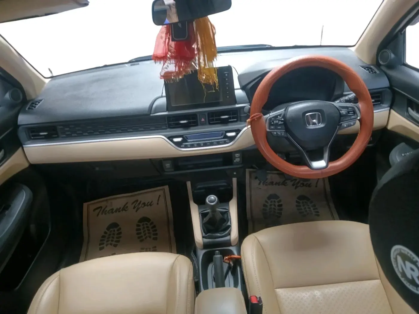 2025 Honda Amaze ZX 1.2 Petrol MT, Petrol, Manual, 5,424 km, interior