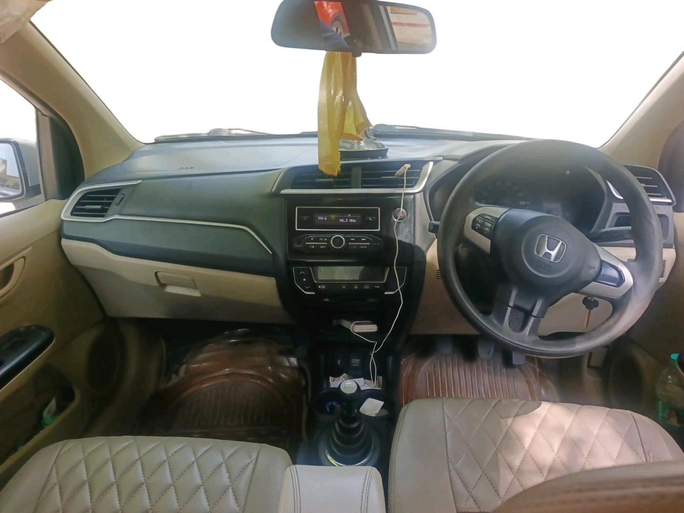 2017 Honda Amaze 1.2L I-VTEC S OPT, CNG, Manual, 75,220 km, interior