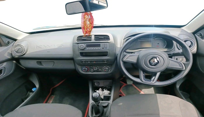 2022 Renault Kwid RXL 1.0 (O), Petrol, Manual, 22,851 km, interior