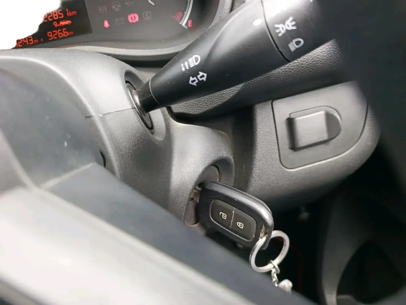 2022 Renault Kwid RXL 1.0 (O), Petrol, Manual, 22,851 km, interior