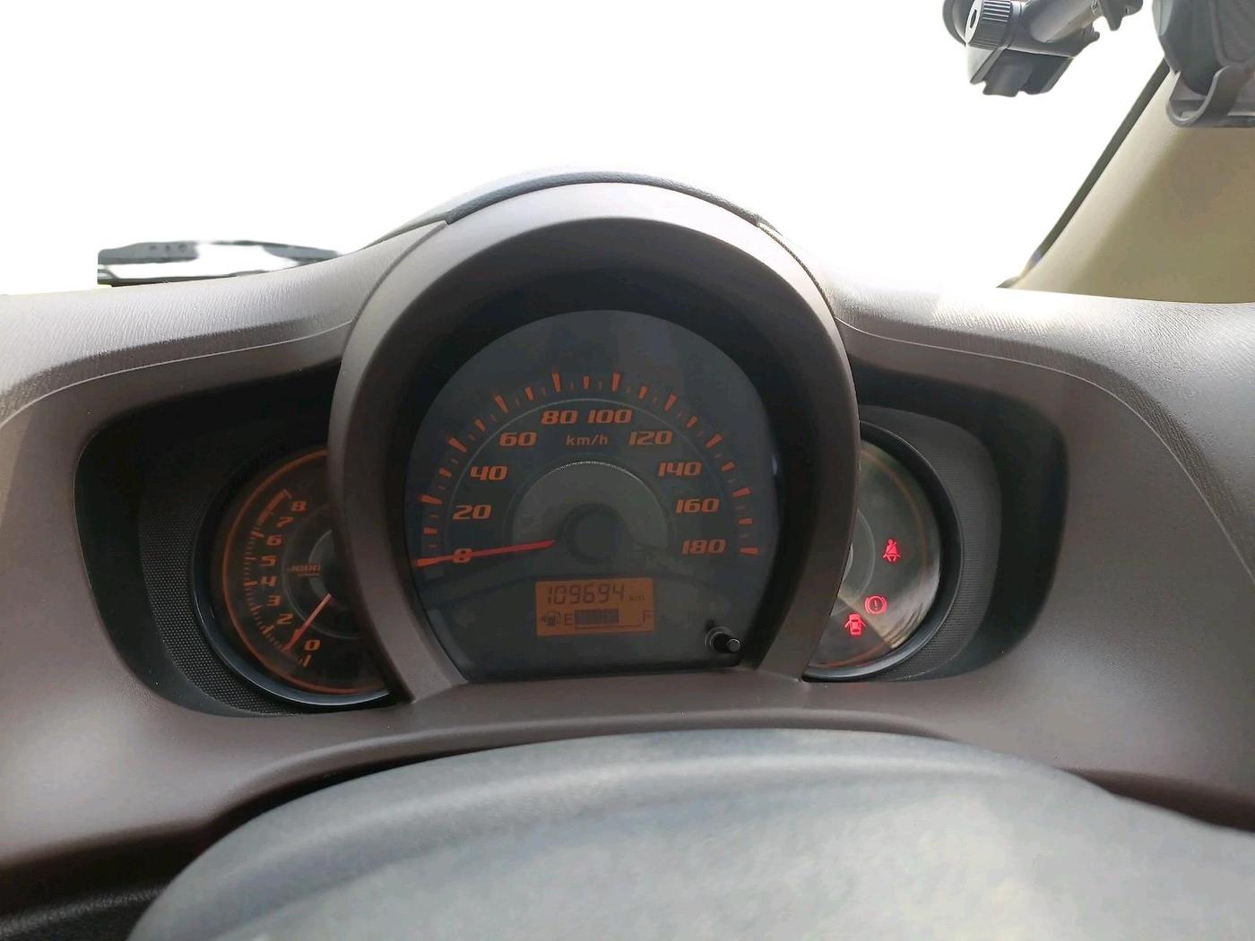 2014 Honda Amaze 1.2L I-VTEC E, Petrol, Manual, 1,09,694 km, interior