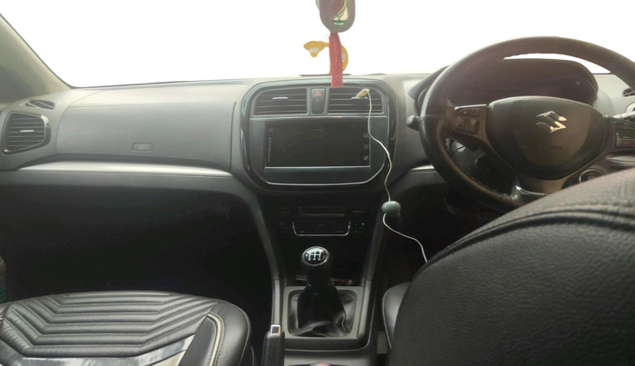 2016 Maruti Vitara Brezza ZDI PLUS DUAL TONE, Diesel, Manual, 1,16,988 km, interior