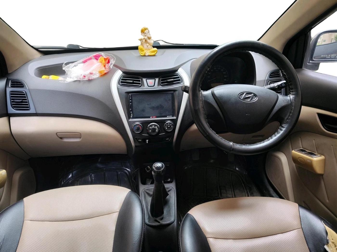 2015 Hyundai Eon D-LITE, Petrol, Manual, 1,06,653 km, interior