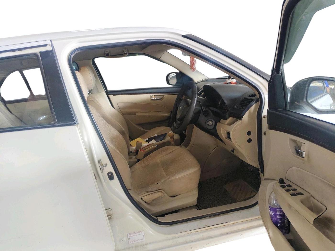 2013 Maruti Swift Dzire VXI, CNG, Manual, 1,18,245 km, interior