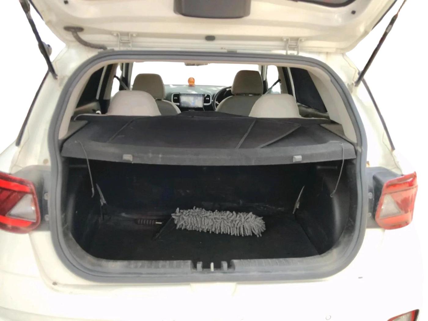 2019 Hyundai VENUE S 1.2, Petrol, Manual, 61,877 km, exterior