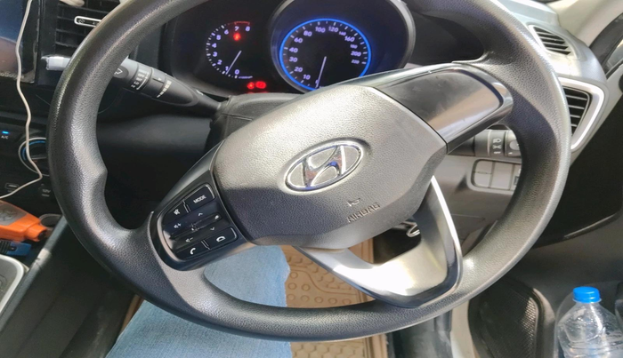 2019 Hyundai VENUE S 1.2, Petrol, Manual, 61,877 km, interior