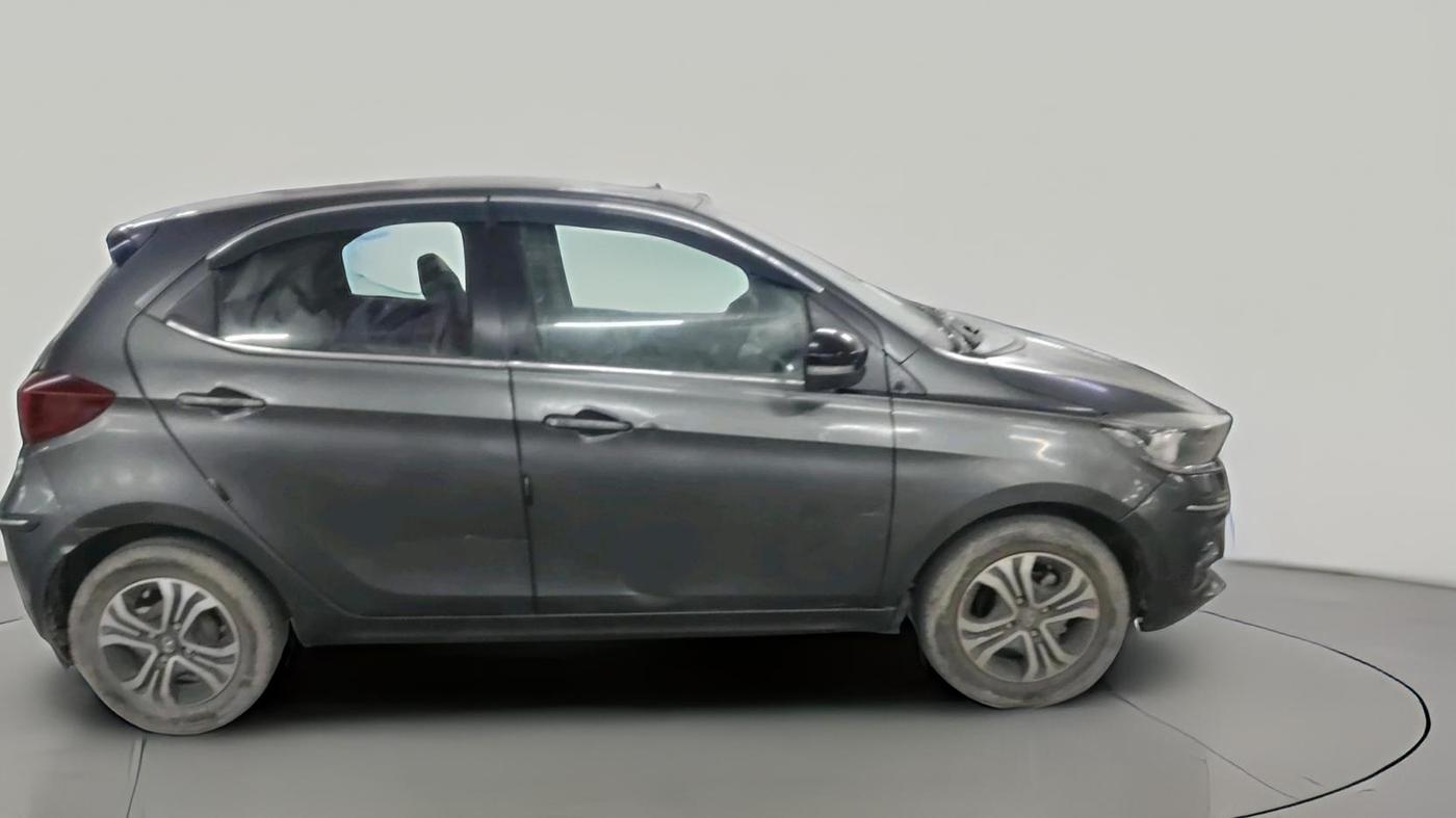 2023 Tata Tiago XT PETROL, Petrol, Manual, 27,732 km, exterior