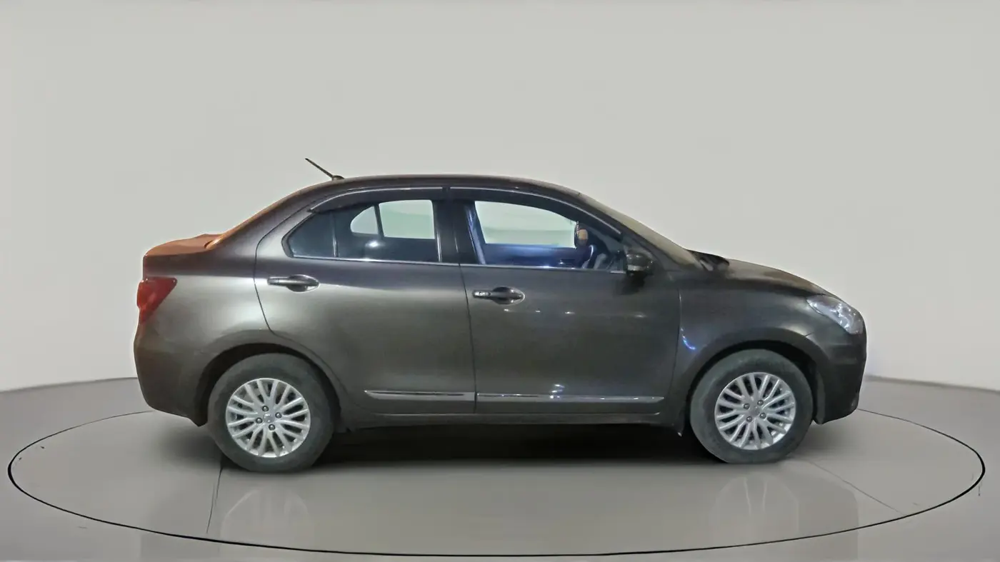 2022 Maruti Dzire ZXI CNG, CNG, Manual, 79,696 km, exterior