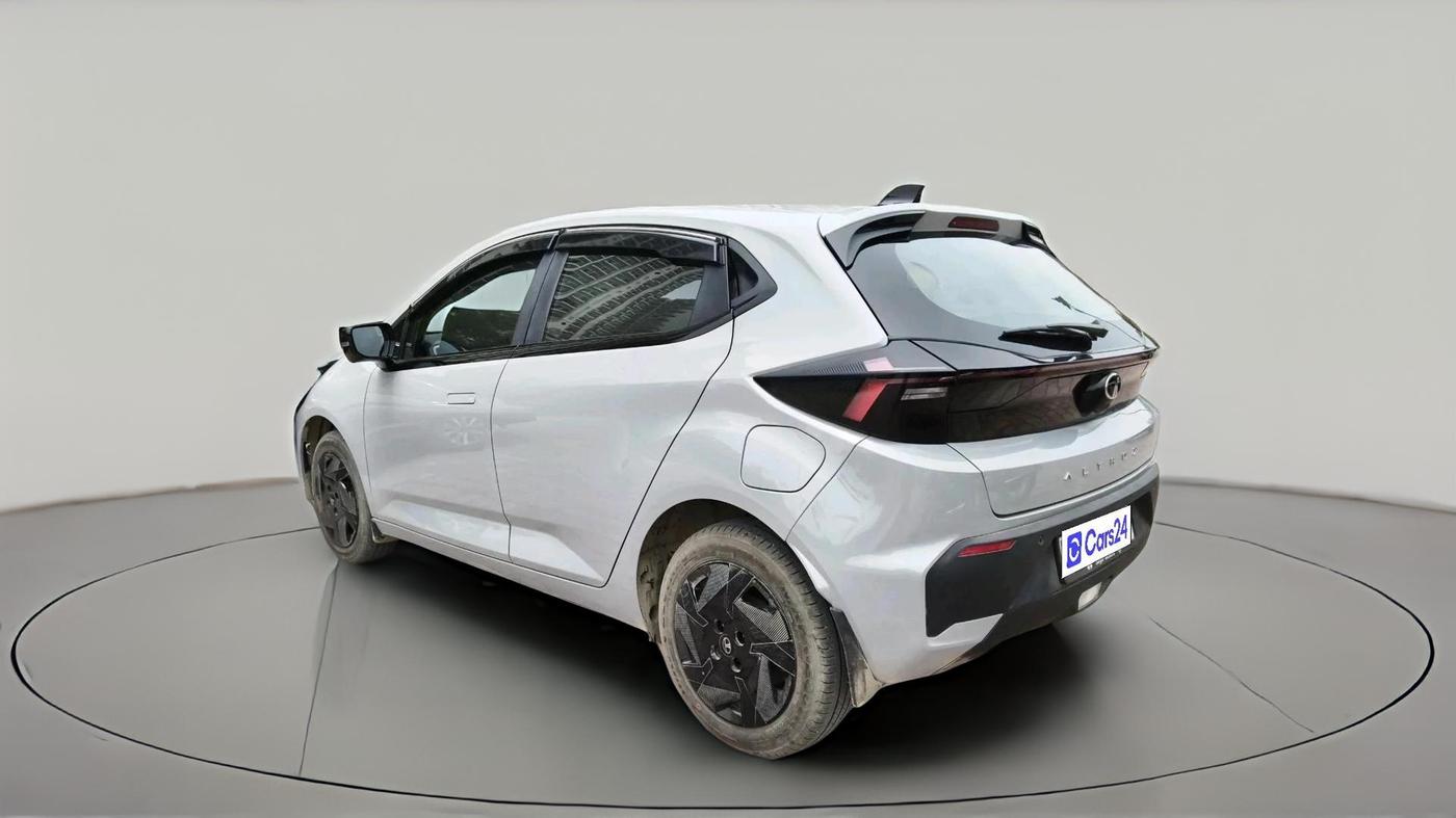 2025 Tata ALTROZ Creative Petrol 5AMT, Petrol, Automatic, 4,416 km, exterior