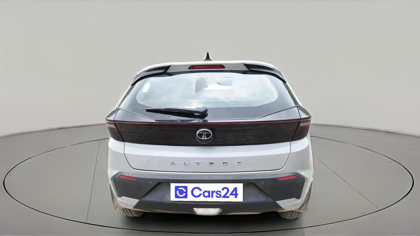 2025 Tata ALTROZ Creative Petrol 5AMT, Petrol, Automatic, 4,416 km, exterior