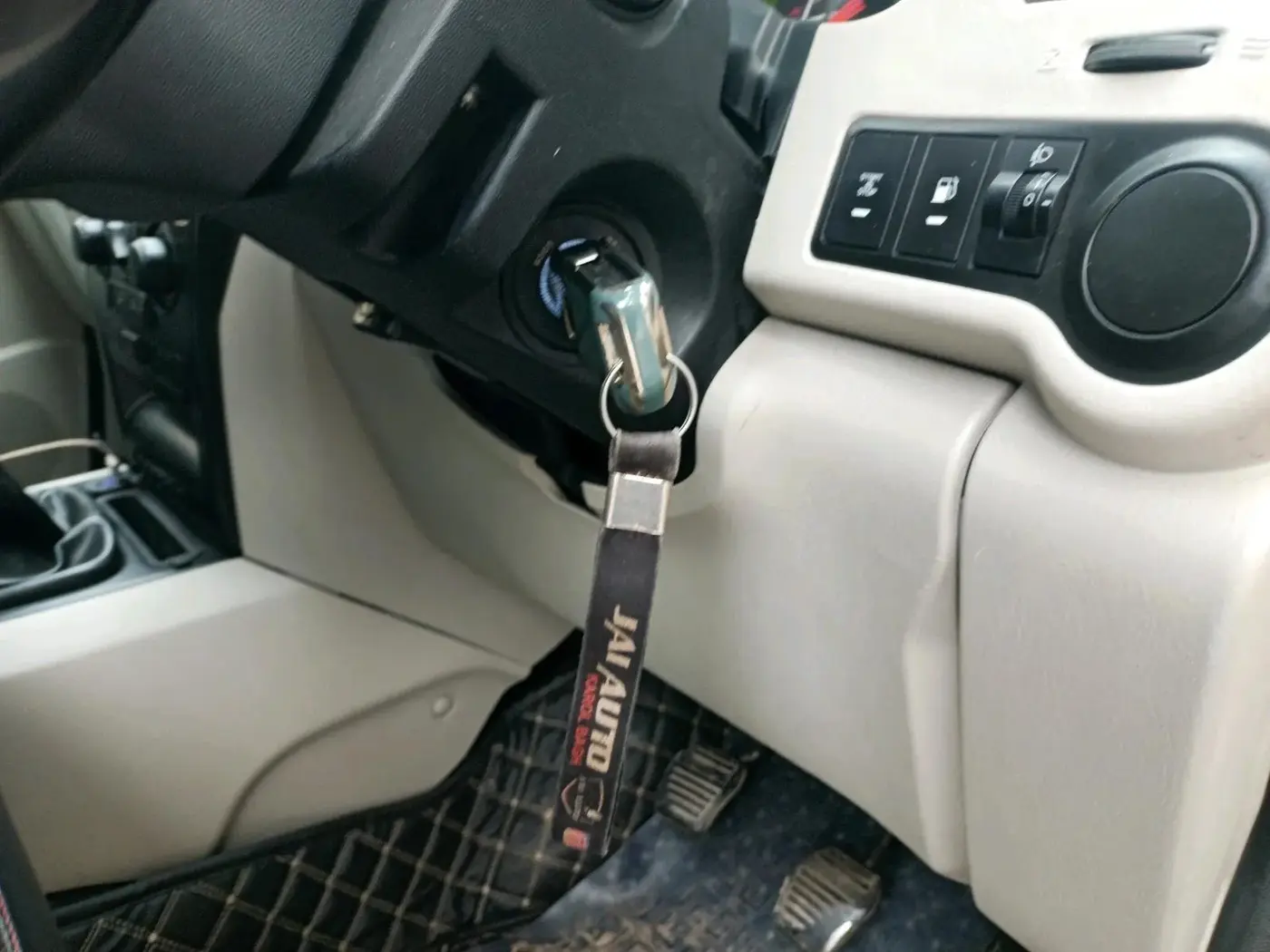 2021 Mahindra Scorpio S5, Diesel, Manual, 76,050 km, interior