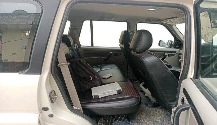 2021 Mahindra Scorpio S5, Diesel, Manual, 76,050 km, interior