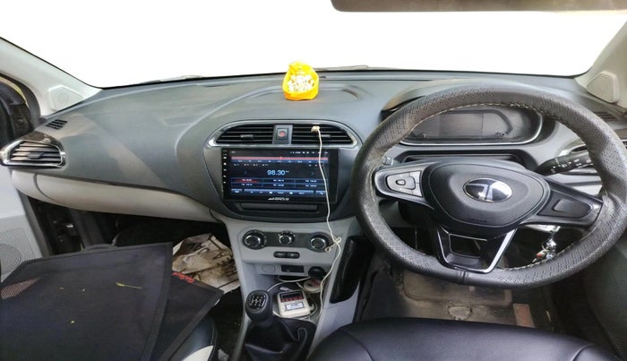 2024 Tata Tiago XT (O) PETROL, Petrol, Manual, 27,000 km, interior