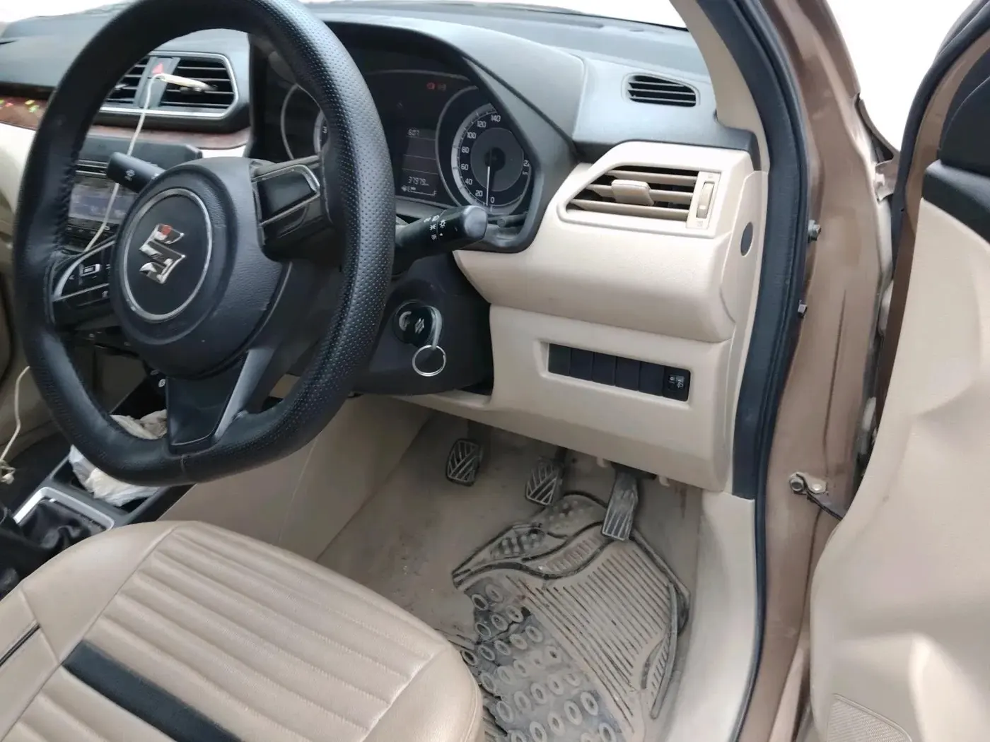 2018 Maruti Dzire VXI, Petrol, Manual, 37,979 km, interior