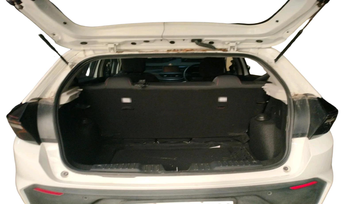 2025 Tata ALTROZ Pure Petrol 5AMT, Petrol, Automatic, 6,046 km, exterior