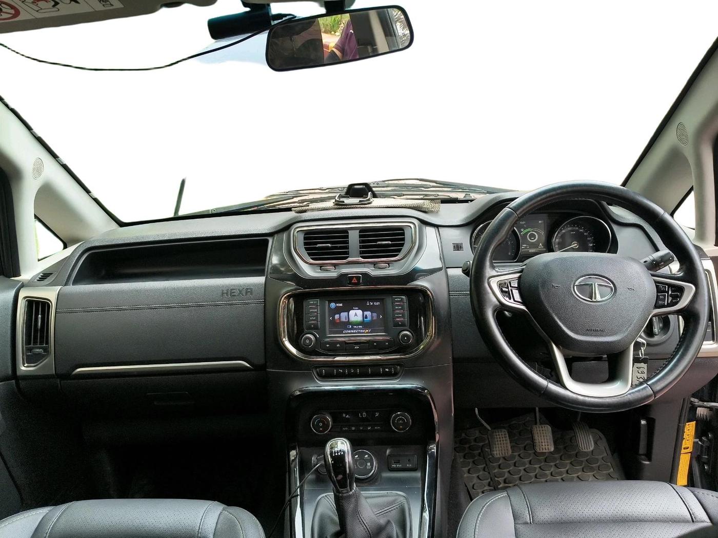 2016 Tata Hexa XT 4X2 7 STR, Diesel, Manual, 68,383 km, interior